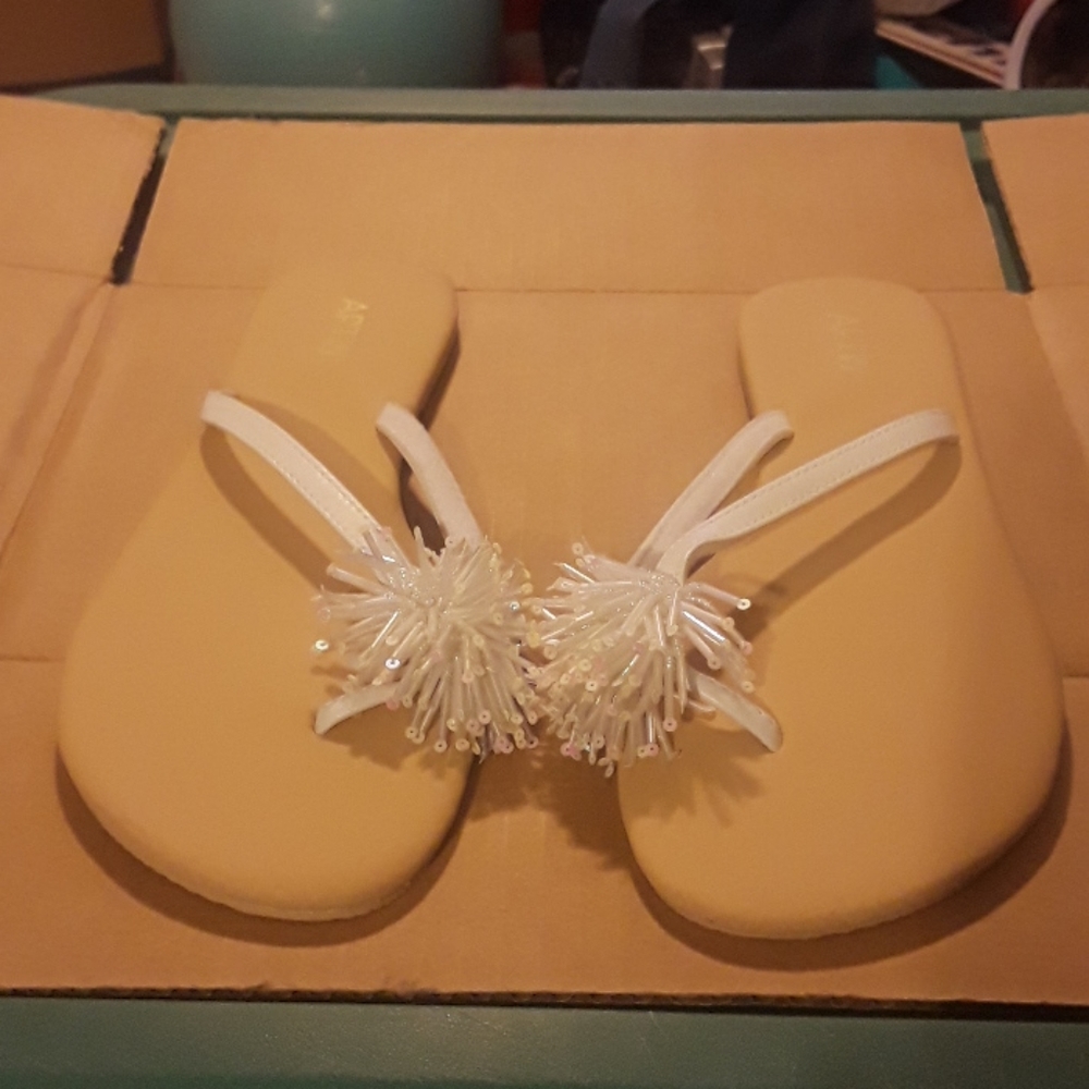 Sandles - Picture 1 of 5